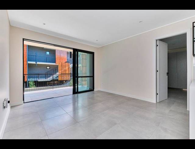 2 BEDROOM PROPERTY TO RENT IN HYDE PARK